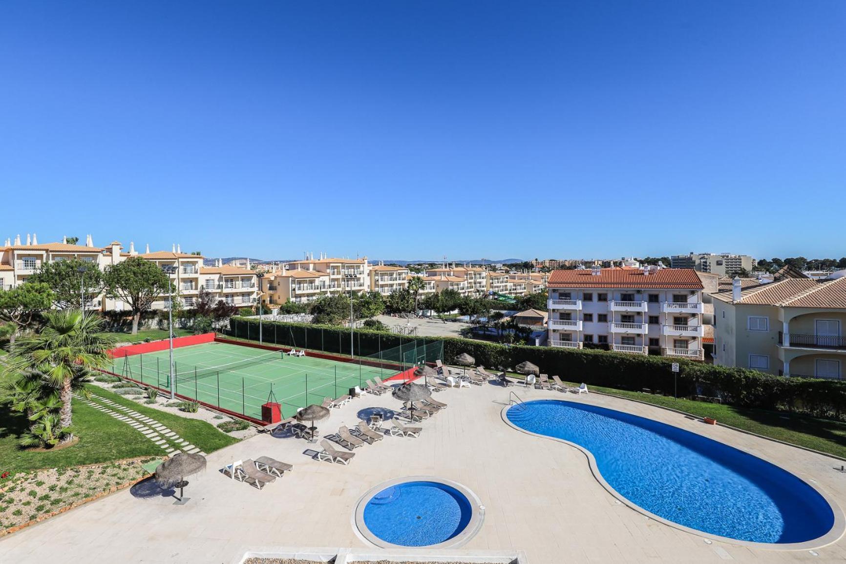 Ferienwohnung Charming Flat 10 Min Walk To Beach Albufeira Exterior foto